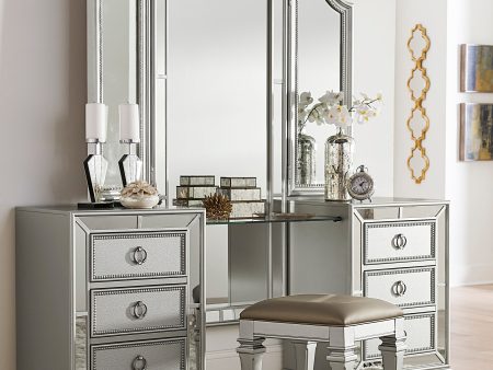 Avondale Silver Vanity Set on Sale